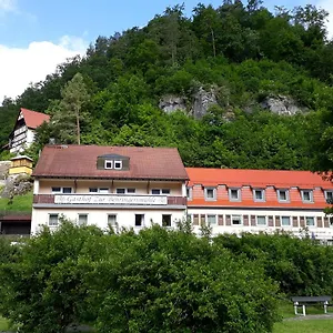 Hotel Gasthof Zur Behringersmuhle, Goessweinstein